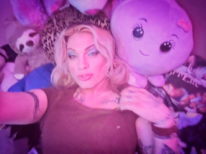 The #creative #seldom #slumber 🎭 https://t.co/Qr486uU8fP<a href="/tag/creative"class="tags">#creative</a><a href="/tag/seldom"class="tags">#seldom</a><a href="/tag/slumber"class="tags">#slumber</a>