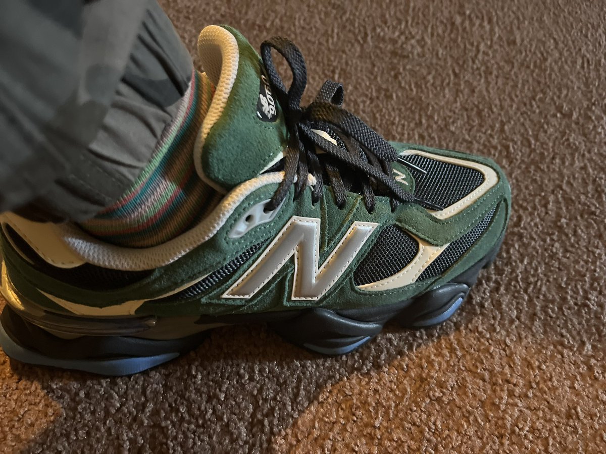 Rocking the “Forest Green” 9060’s joints <a href="/newbalance/">New Balance</a> <a href="/NewBalanceUK/">New Balance UK</a>
