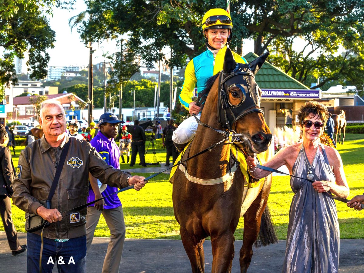 Peter Muscutt Racing (@petermuscutt) on Twitter photo CAPTAIN MY CAPTAIN!!
Captain Bombshell explodes through the field under talented Richard Fourie to win the "SABC Sport Durban Dash".
Congratulations to Gino da Silva, Blaine Hamilton and Steve Sturlese..
<a href="/CandiesePhoto/">Candiese Lenferna</a> Anneke Akal Kitching for pics CAPTAIN MY CAPTAIN!!
Captain Bombshell explodes through the field under talented Richard Fourie to win the "SABC Sport Durban Dash".
Congratulations to Gino da Silva, Blaine Hamilton and Steve Sturlese..
<a href="/CandiesePhoto/">Candiese Lenferna</a> Anneke Akal Kitching for pics