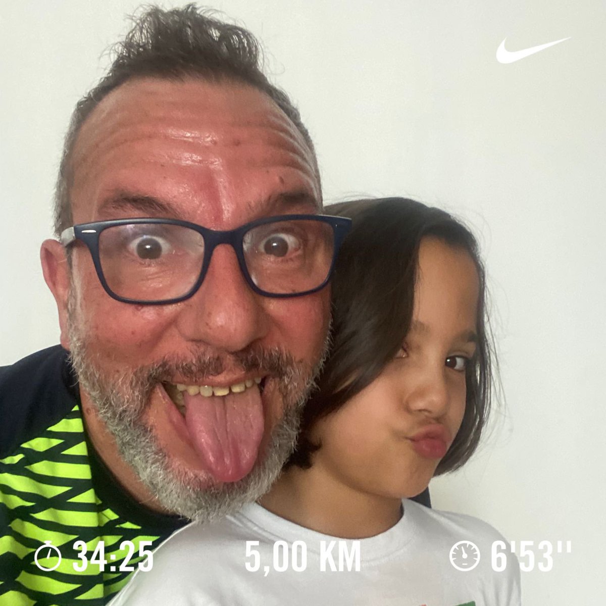 TUANGILDA's tweet photo. Ha corrido 5,00 kilómetros con Nike⁠ Run Club #JustDoIt #nikeplus #nikerunning #nike #nikerunclub #nikerun #running #run #runner #runwithhart #runningismytherapy #españa #madrid #montecarmelo #mipensamientoerestu #manu #mellizos #tuan https://t.co/1amuoHbmvA