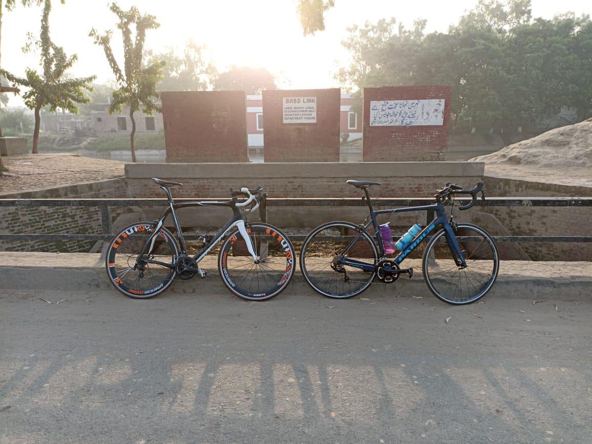 LSDCycling's tweet photo. Congratulations to Mubashir and Shahbaz on completing their century ride at the #mangoexpress this Saturday morning with #teamgcc by @gulbergcycling and @PedalPowerGroup well done boys! Keep it up!! https://t.co/OaIyuxCb6o