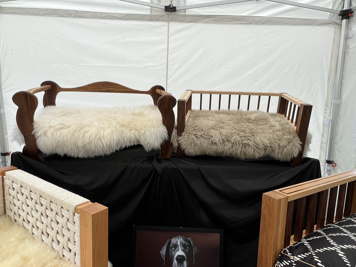 The_NFRSA's tweet image. The rain has gone - the sun is coming through and we are off at Fonthill, for our garden party.

Slumber Wolf Dogs beds are here - just gorgeous! 

#nfrsa #prisondogs #firedogs #borderforce #prison #fireandrescue #dog #retiredpolicedogs #retiredserviceanimals #animals