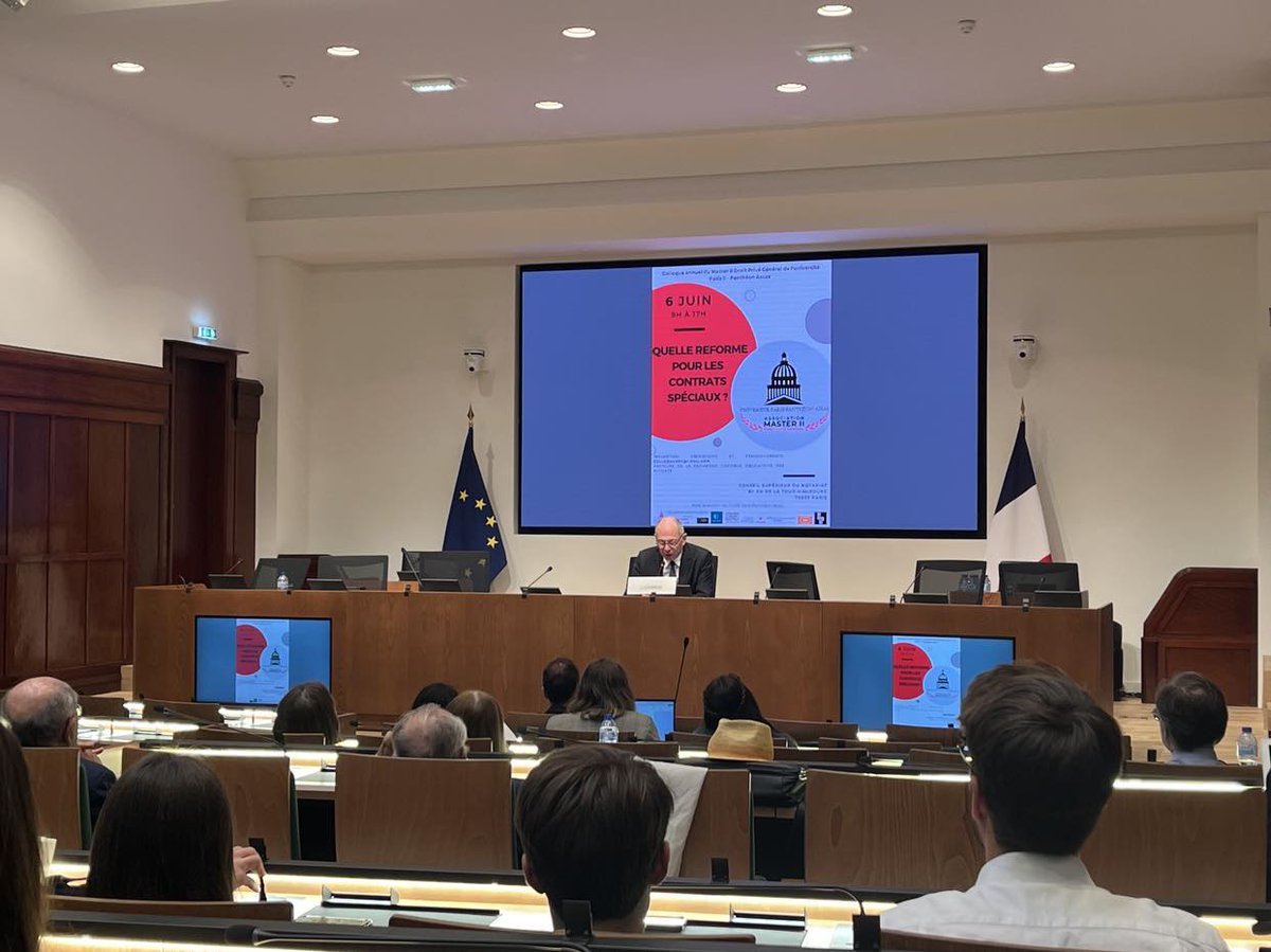 Retour en images sur le XVIIe colloque du Master 2, intitulé « Quelle réforme pour les contrats spéciaux ? ». 
L’ensemble de la promotion remercie vivement les intervenants, tous les participants, ainsi que le pôle colloque qui a permis la réalisation de ce chaleureux événement !