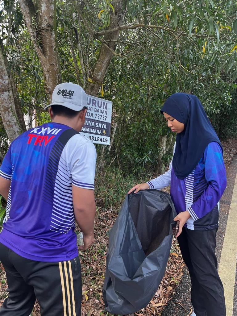 Disamping ingin beriadah dan bersukan, Aktiviti Sukan Kapal dan Program Jiwa Murni di Teluk Cempedak telah berjaya dilaksanakan dengan jayanya. Semoga aktiviti ini dapat memberi sedikit sebanyak manfaat kepada warga kapal dan seluruh penduduk di Kuantan. 
#strongertogether