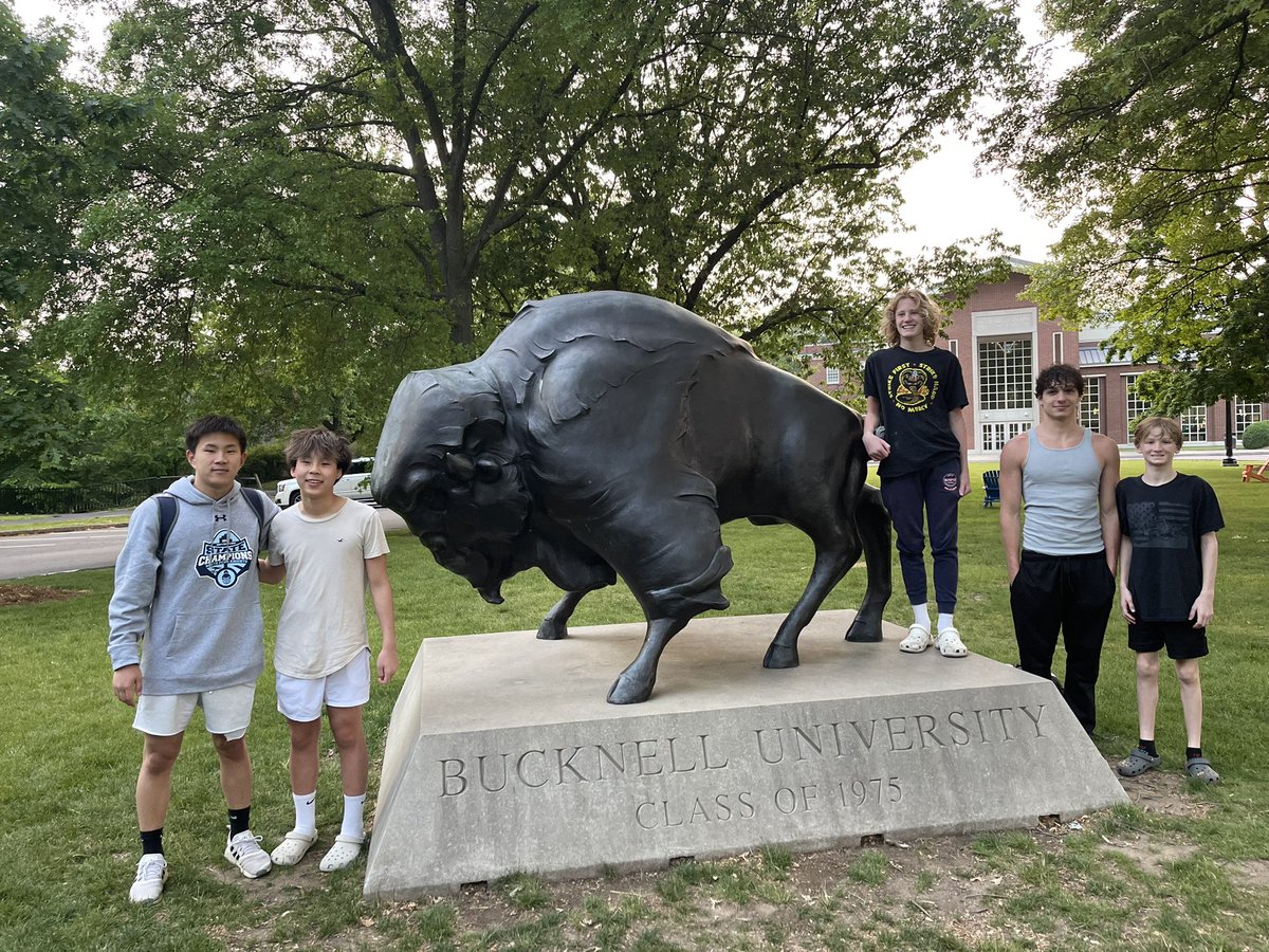 npennaquatics's tweet photo. NPAC big kids representing at WSY/HAC LC Meet at Bucknell!
🔹⚔️🔹 https://t.co/N0SoQ3HNmi