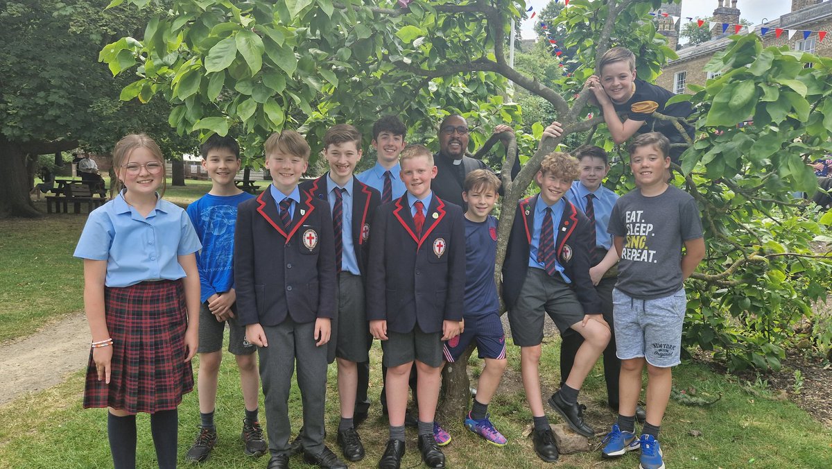 goldsmithwdj's tweet image. Congratulations to the twelve @stgwindsor students confirmed this morning by the Dean of Windsor, and prepared by Padre Jonathan. A lovely service