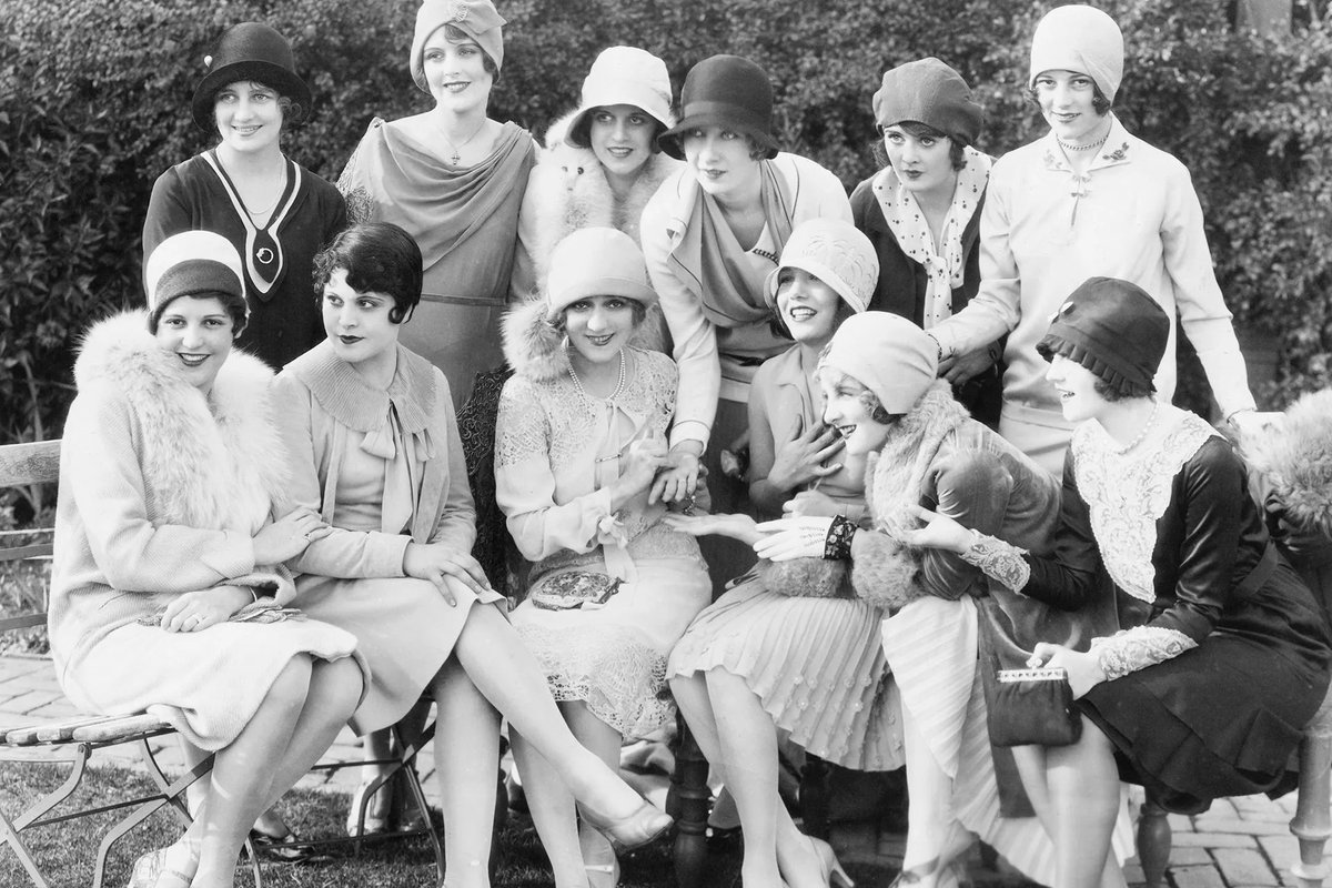 Did you know the “hen party” originated as far back as 1897!!

buff.ly/43F5Mvb

#henparty #henpartyideas #nottingham #nottinghamvacation #stayinnottingham #hotelnottingham #luxurynottingham #nottinghamcastle #staycationnottingham