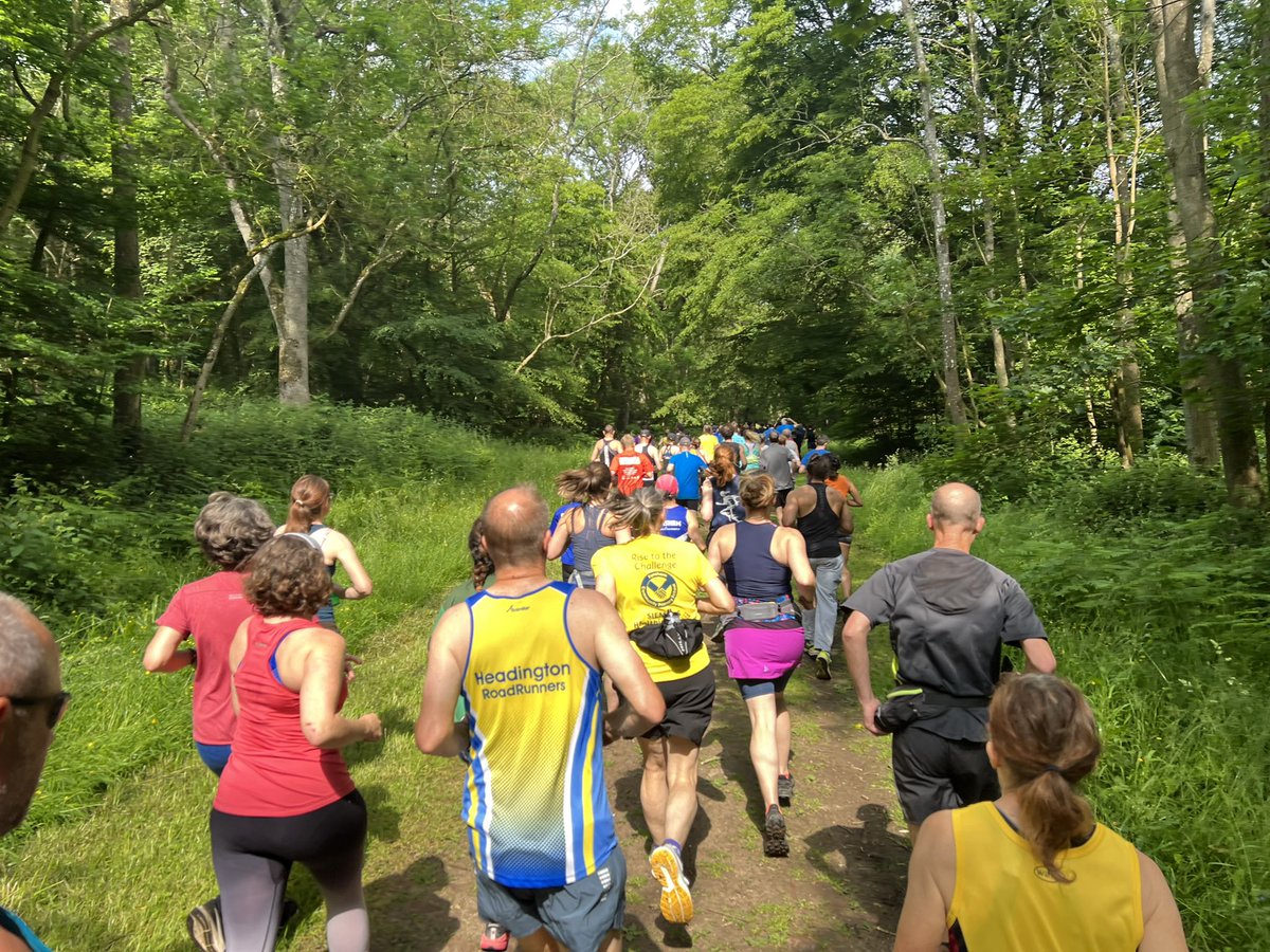 I knew that my PhD supervisor was running ahead, and is waiting for me at the finish line 📣 🏃‍♂️🏃‍♂️🏃‍♂️ @ymalhi Running Wytham wood 10K @WythamWoods