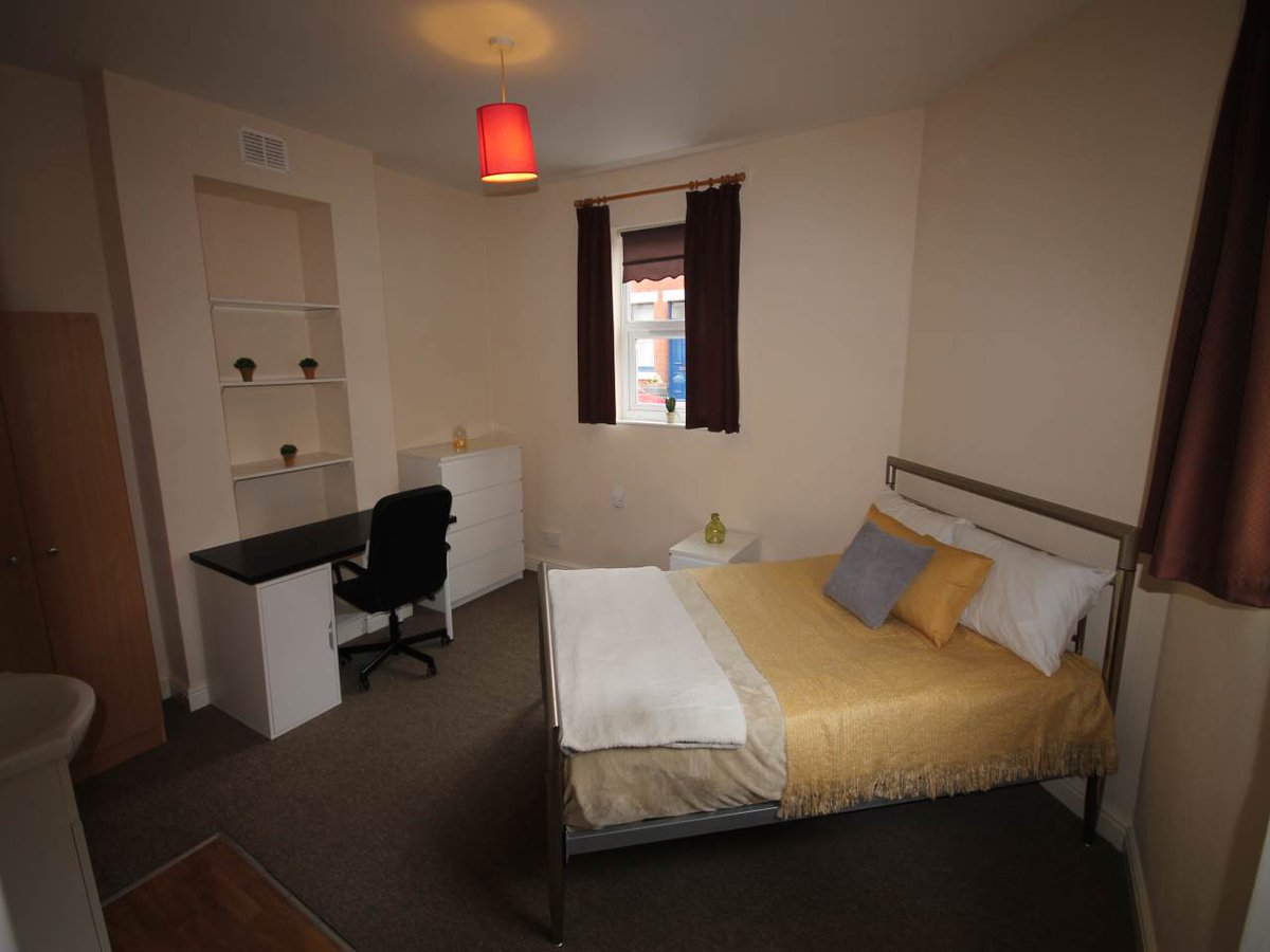 BlueiProperties's tweet photo. Property for Rent - Cowley Street, Derby

****VIRTUAL TOUR****STUDENT PROPERTY**** Full house to be redecorated July 2021.

https://t.co/SJKekSDB6r

 #derby #property #rent https://t.co/0b1KoqYful