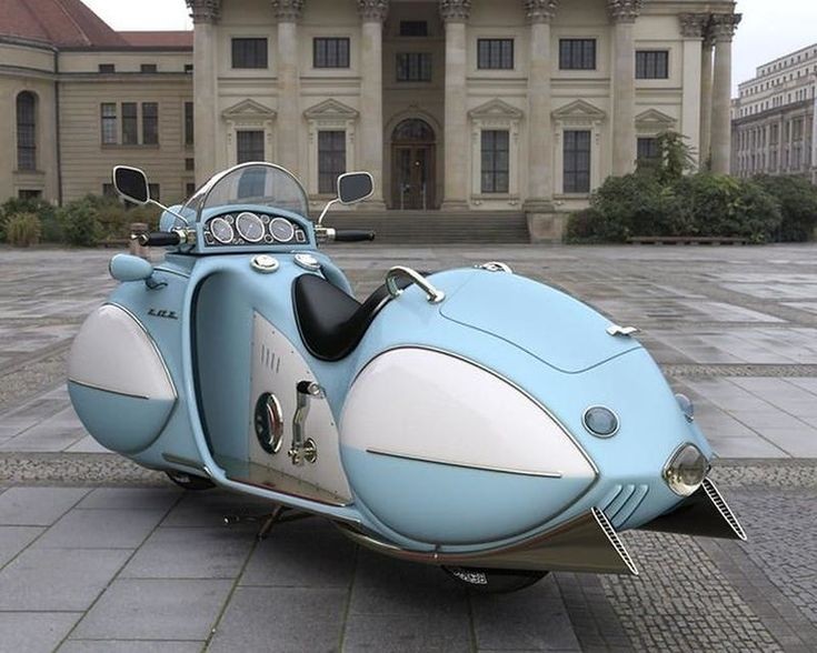 #1930s #Henderson #Streamliner. Yes I know you've seen it before, but isn't it nice to see it again? Still think its rear looks like a fish face