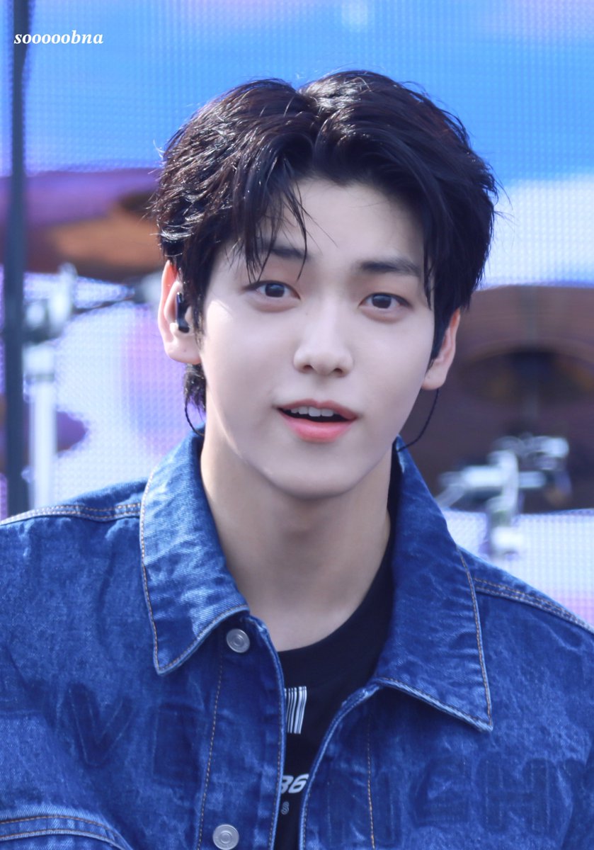 sooooobna's tweet photo. 230611 위버스콘 수빈

💦💦

#수빈 #SOOBIN #TXT #TOMORROW_X_TOGETHER https://t.co/IAz5tH23FQ