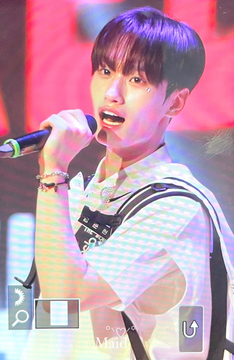 maidmoremoe's tweet photo. 230610 preview
금잔디만 보여 👀

#금준현 #KUMJUNHYEON #琴俊弦
#クムジュンヒョン https://t.co/brkvdBvs1z