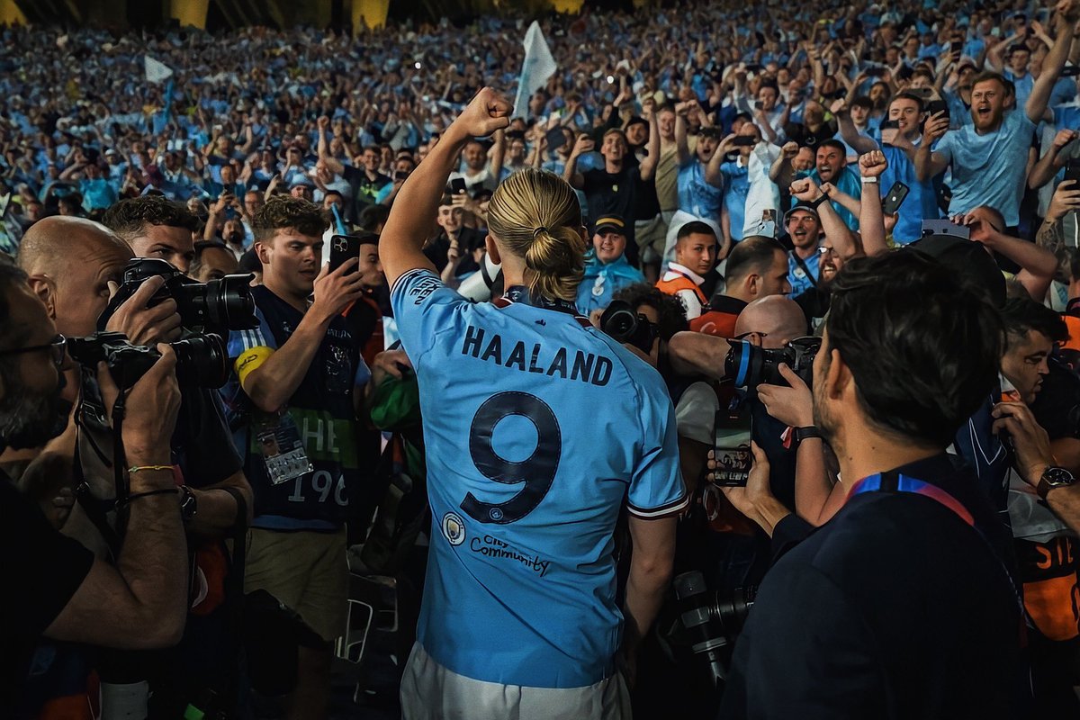 ewan10i's tweet photo. These aesthetics make me almost glad that we didn’t win our first UCL in lockdown https://t.co/pLoYzinzeU