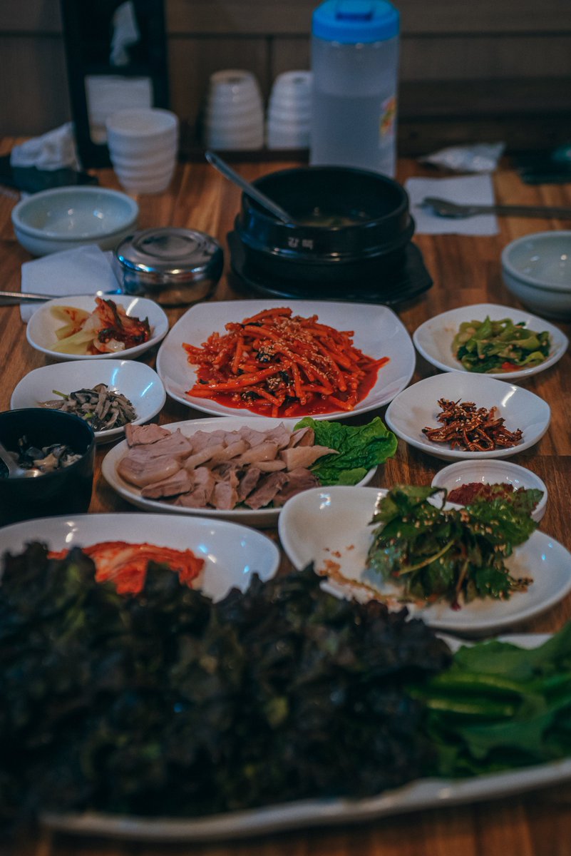 광주광역시 당일치기 두 번 하면서 갔던 곳들 중 특히 인상적이었던 네 곳!

1.파티세리 로지에 : 어떻게 이렇게 예쁜 슈가?
2.베이커리 빵과장미 : 어떻게 빵집 이름이 빵과장미?
3.카페 까사델뜨레 : 어떻게 이렇게 좋은 분위기가?
4.밥집 산수쌈밥 : 어떻게 이 가격에 이 구성이?