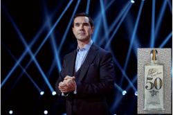 David Setters (@dsetters) on Twitter photo Love the West Country, golf, tennis, carriage driving,<a href="/50MillionGin/">50 Million</a>, art <a href="/jimmycarr/">Jimmy Carr</a> or <a href="/GylesB1/">Gyles Brandreth</a>? Pls see amazing items at jumblebee.co.uk/SurreyTennisGo⦠raising funds for <a href="/westsurreymnda/">West Surrey MNDA</a> & <a href="/royalmarsden/">The Royal Marsden Cancer Charity</a> Brilliantly organised by <a href="/PaulJamesonMND/">Paul Jameson</a> & friends.<a href="/CharlotteHawkns/">Charlotte Hawkins</a> <a href="/Ginabellman/">Gina Bellman</a> Love the West Country, golf, tennis, carriage driving,<a href="/50MillionGin/">50 Million</a>, art <a href="/jimmycarr/">Jimmy Carr</a> or <a href="/GylesB1/">Gyles Brandreth</a>? Pls see amazing items at jumblebee.co.uk/SurreyTennisGo⦠raising funds for <a href="/westsurreymnda/">West Surrey MNDA</a> & <a href="/royalmarsden/">The Royal Marsden Cancer Charity</a> Brilliantly organised by <a href="/PaulJamesonMND/">Paul Jameson</a> & friends.<a href="/CharlotteHawkns/">Charlotte Hawkins</a> <a href="/Ginabellman/">Gina Bellman</a>
