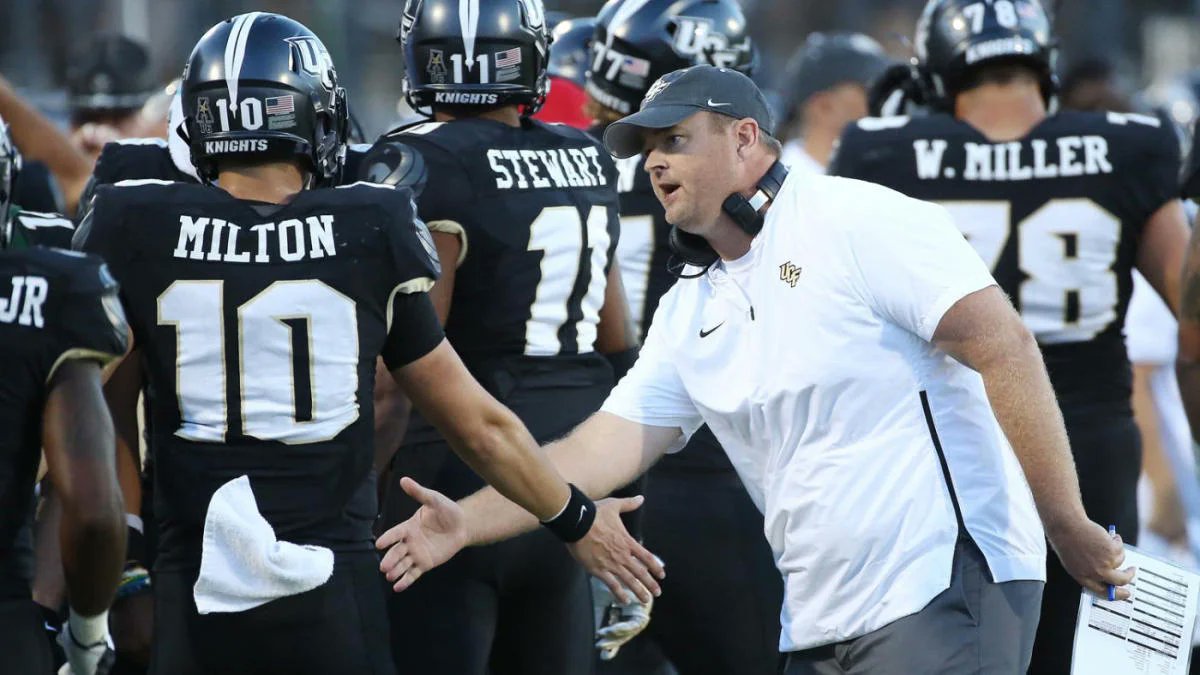 BianchiWrites's tweet photo. McKenzie Milton is better off starting his coaching career at Tennessee under Josh Heupel than at UCF. Besides, he will return to UCF someday as the head coach. Here's my column: https://t.co/u6PwlooCuG

#UCF #JoshHeupel #GusMalzahn #McKenzieMilton #ChargeOn #GoVols https://t.co/LlFs1WoDHk
