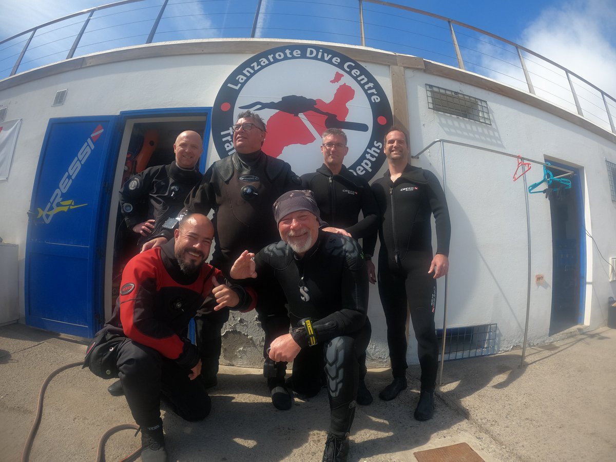 Boys club, we had a great dive on the harbour wreaks today #divelanza #divelanzarote #divessi #wearessi #scubadiving #scuba #scubadive #scubalife #cressi