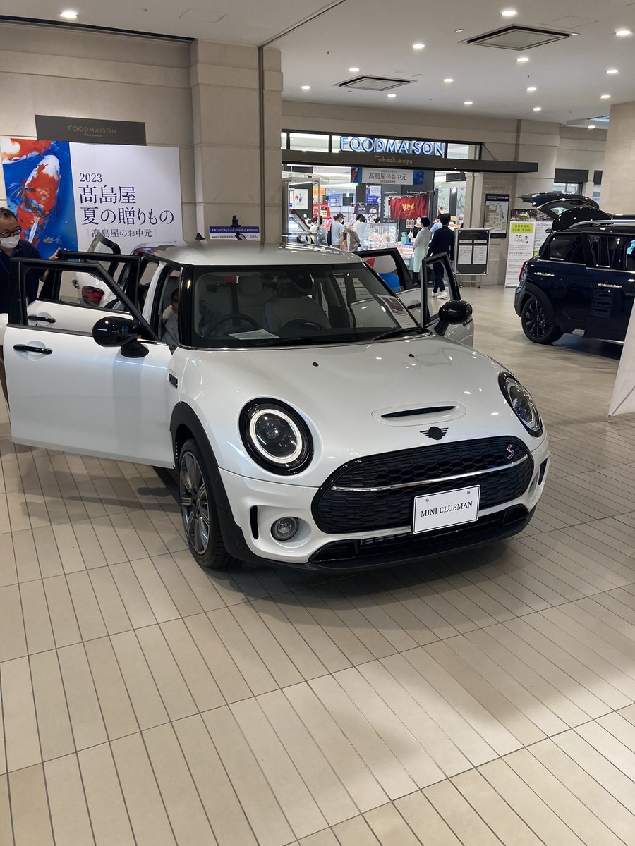 1030nAkihiro's tweet photo. 流山おおたかの森SC、MINI EXPO新車展示会
#流山おおたかの森sc 
#mini 
#miniexpo https://t.co/QrbF7bBFur