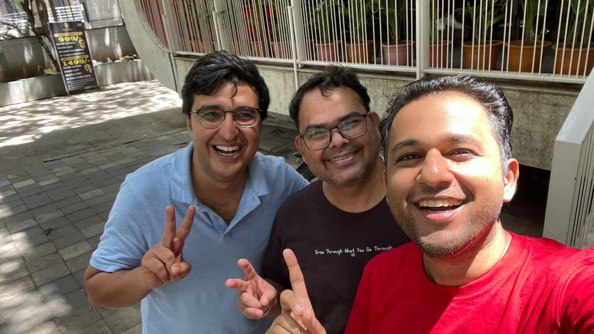 maliksanchit's tweet image. Yay! Nice meeting @annkur @jimkarter sir :)