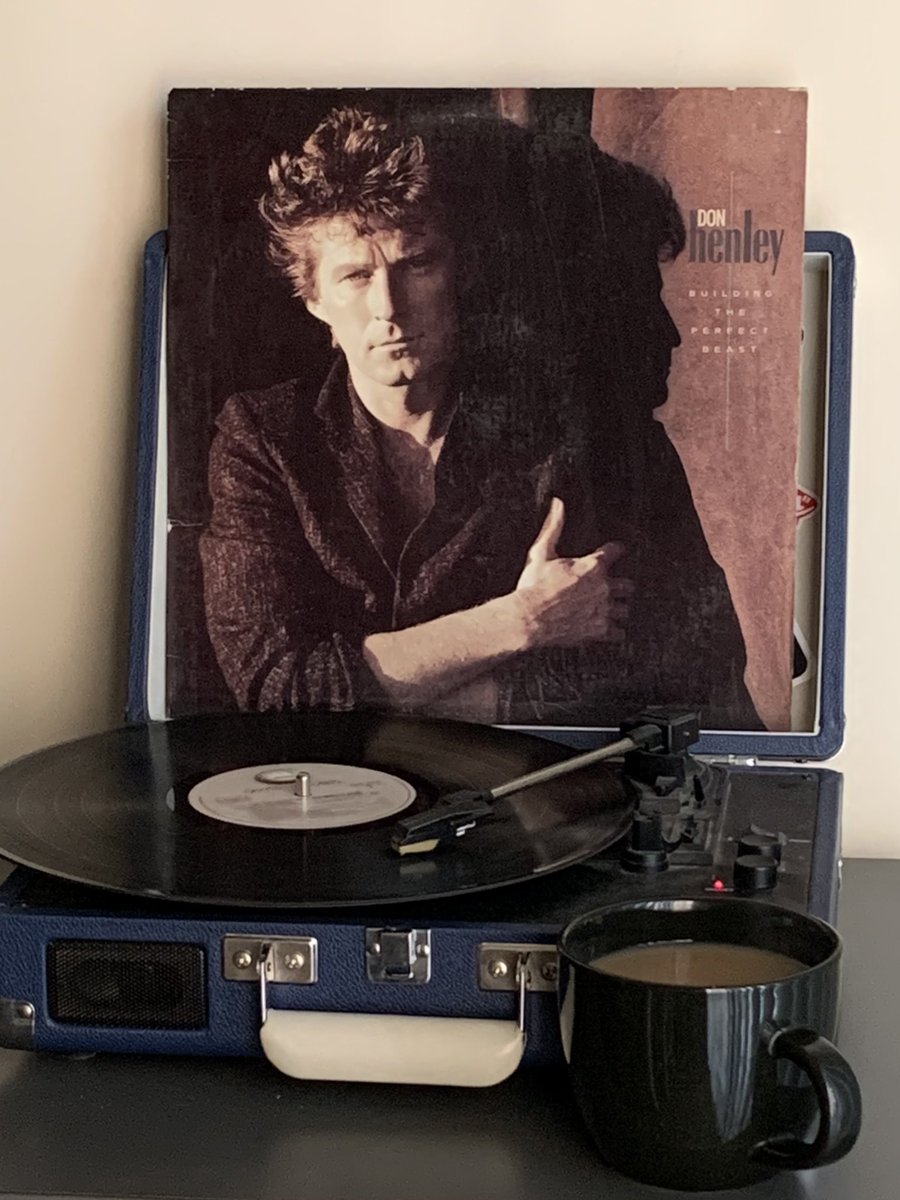 You got your hair combed back & your sunglasses on, baby 

Sunday’s are for coffee & vinyl 

#nowspinning Building the Perfect Beast by @donhenley 

#80sateight #sundayvibes #classicrock #vintagevinyl #recordcollection @barniescoffeeandtea @crosleyradio