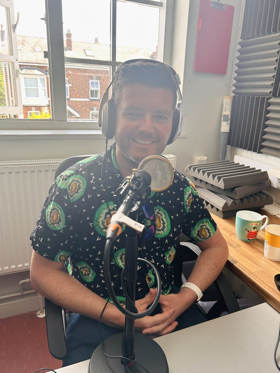 A link to 30th May 2023 on <a href="/RadioAlty/">Radio Alty</a> 🎶🎵 
I was joined with our very own Rod Maxwell <a href="/rmax70/">Rod Maxwell</a> &amp; local stand up Comedian <a href="/Ben_Shevlin1982/">Ben Shevlin</a> discussing Brain Injury Recovery - 
Listen here: 👇🏻

mixcloud.com/RadioAlty/marc…

#wtcwithmarcella #RadioAlty
#braininjury #braininjuryrecovery