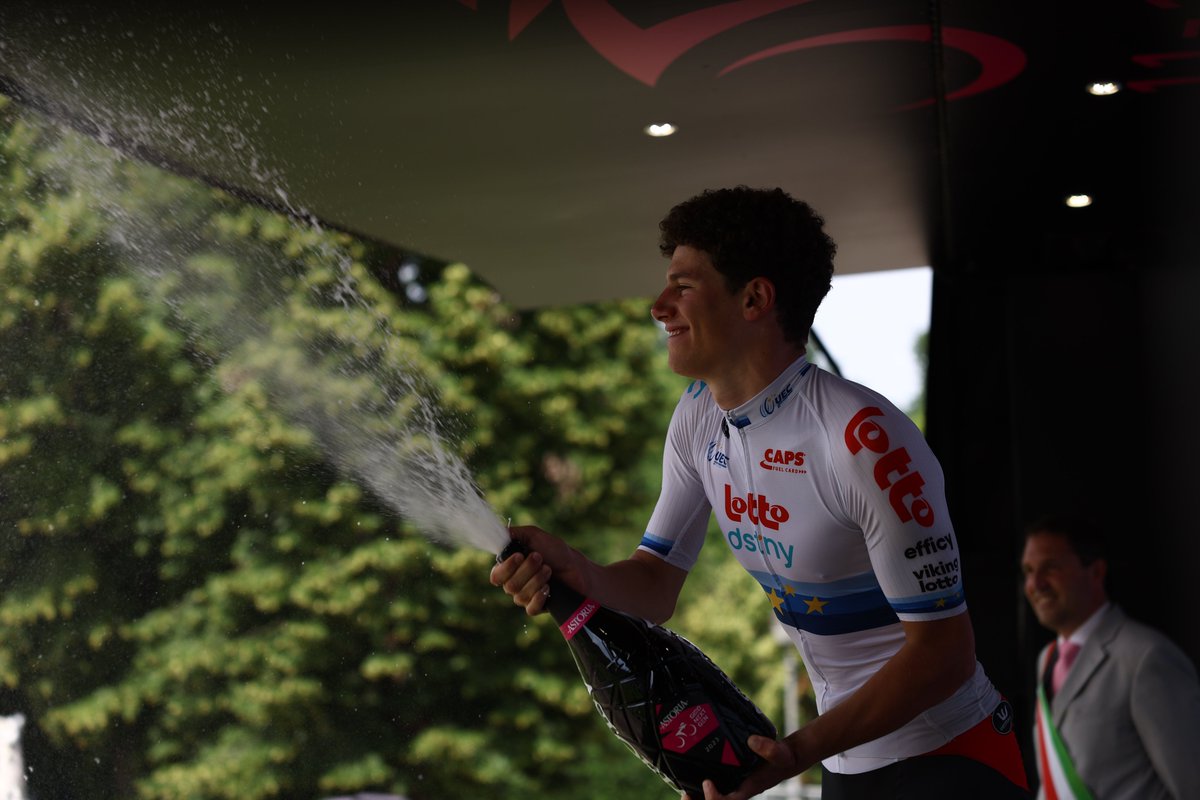 Ciclo 21 (@ciclo21) on Twitter photo GIRO ITALIA SUB-23
Segaert, primer líder en la contrarreloj
<a href="/aguilera_nil/">Nil Aguilera</a> primer español
CLASIFICACIONES COMPLETAS
ciclo21.com/giro-italia-su…
#GiroNextGen GIRO ITALIA SUB-23
Segaert, primer líder en la contrarreloj
<a href="/aguilera_nil/">Nil Aguilera</a> primer español
CLASIFICACIONES COMPLETAS
ciclo21.com/giro-italia-su…
#GiroNextGen