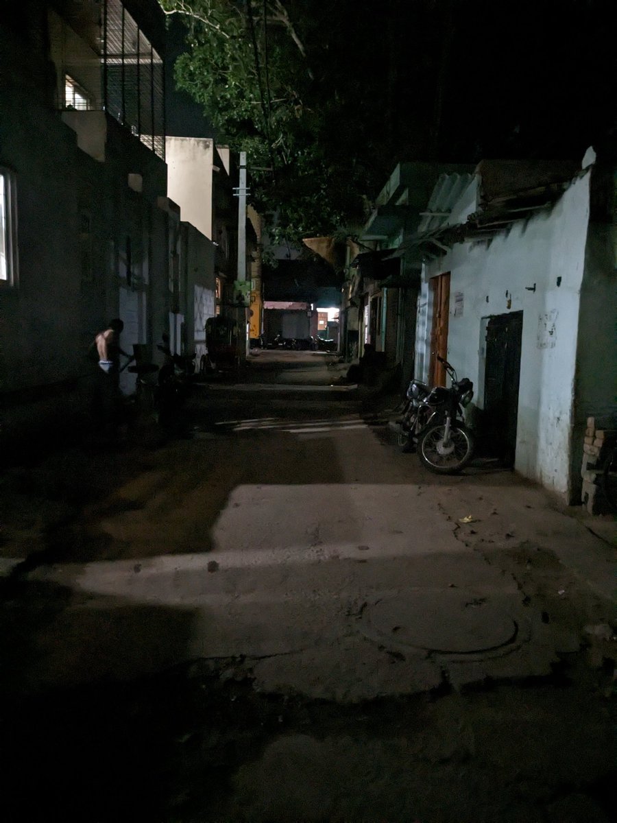 ravi_nene's tweet photo. @pavankalyan Sir @CMCCuttack We, the residents of kuta khai gali, odia bazar, CTC. The street lights in our region have not been working since last 3 days. During the evening individuals frequently stagger down. https://t.co/lBNv6hPifb