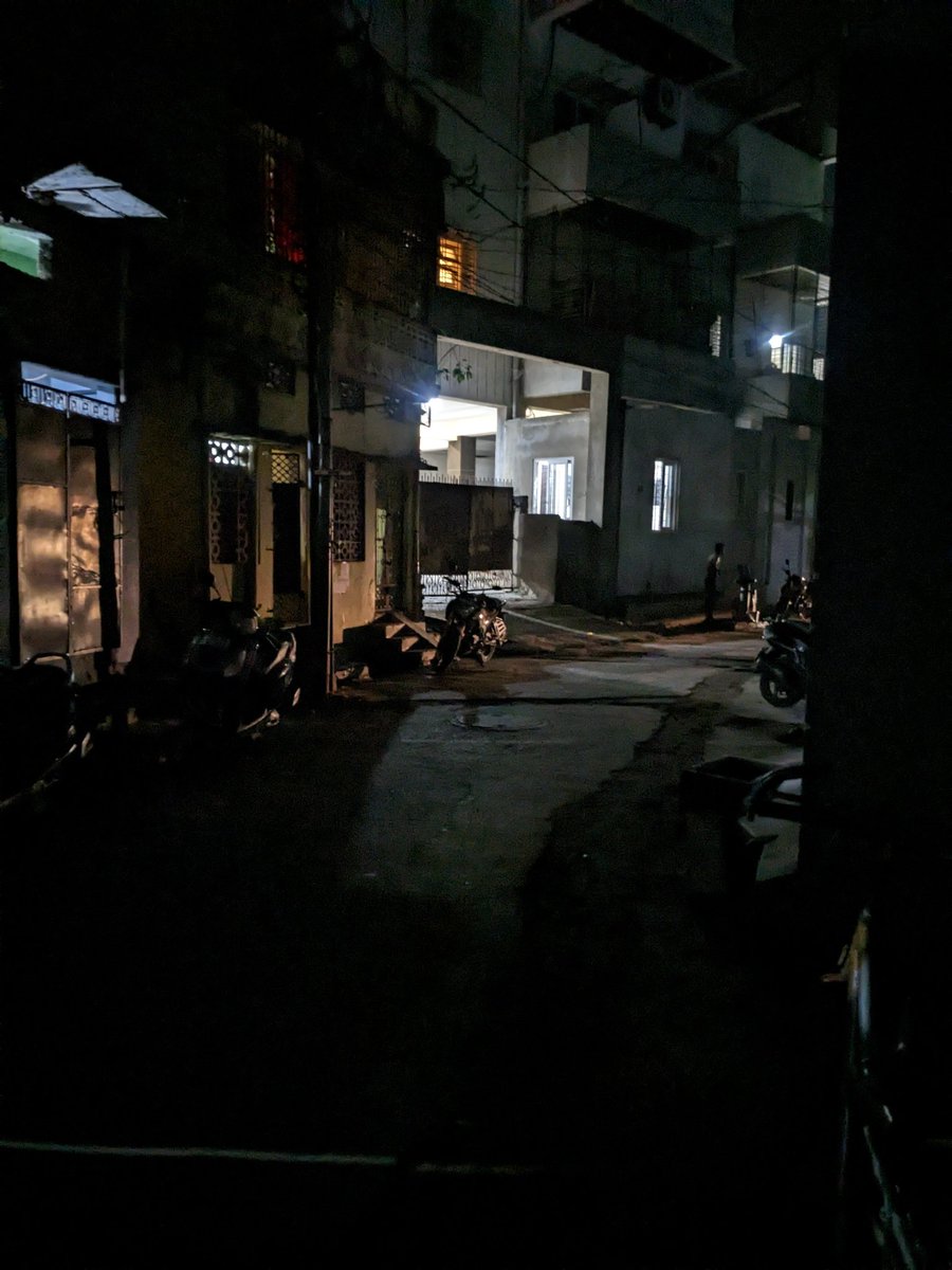 ravi_nene's tweet photo. @pavankalyan Sir @CMCCuttack We, the residents of kuta khai gali, odia bazar, CTC. The street lights in our region have not been working since last 3 days. During the evening individuals frequently stagger down. https://t.co/lBNv6hPifb