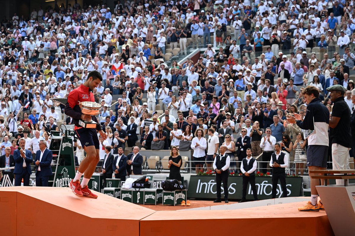 rolandgarros's tweet photo. Moments to remember forever. 

#RolandGarros https://t.co/r98G2OZocJ