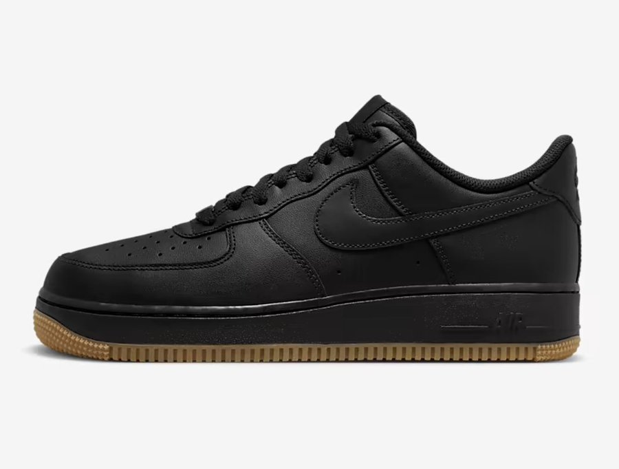 SOLELINKS's tweet photo. Ad: Nike Air Force 1 '07 'Black/Gum' on sale for $66 + shipping => https://t.co/I9iirqL8eN https://t.co/4gIydHozeh