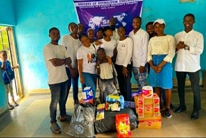 UnicalSpe's tweet photo. Happy Sunday everyone.

Yesterday was amazing as we were privilege to spend the best part of our day with lovely, beautiful kids in an Orphanage. We and the children had so much fun that it hurt to say goodbye. 

Highlights from the events:
#WeAreSPE
#SpePH103
#SPEnigeriacouncil https://t.co/teIGsgbLLX