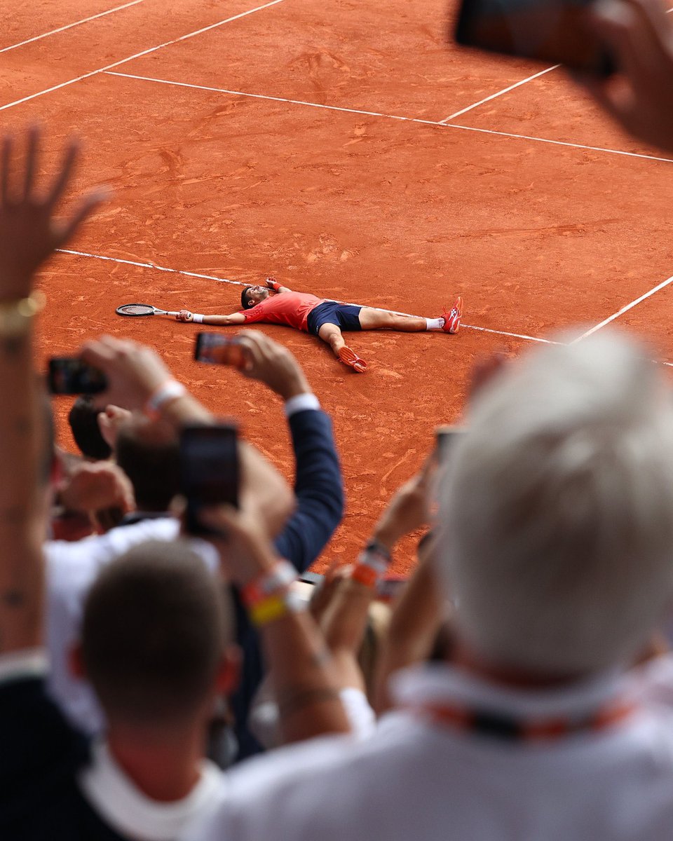 hang it in the louvre