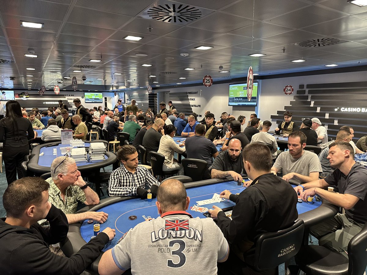 CasinoBarcelona's tweet image. 🦍 @KingKongPoker KO Progresivo

Llegamos al nivel 5 del King Kong KO progresivo con 1️⃣2️⃣1️⃣ jugadores 

Los BOUNTYS y las inscripciones vuelan en la póker room 🎯

#GoldenEvents