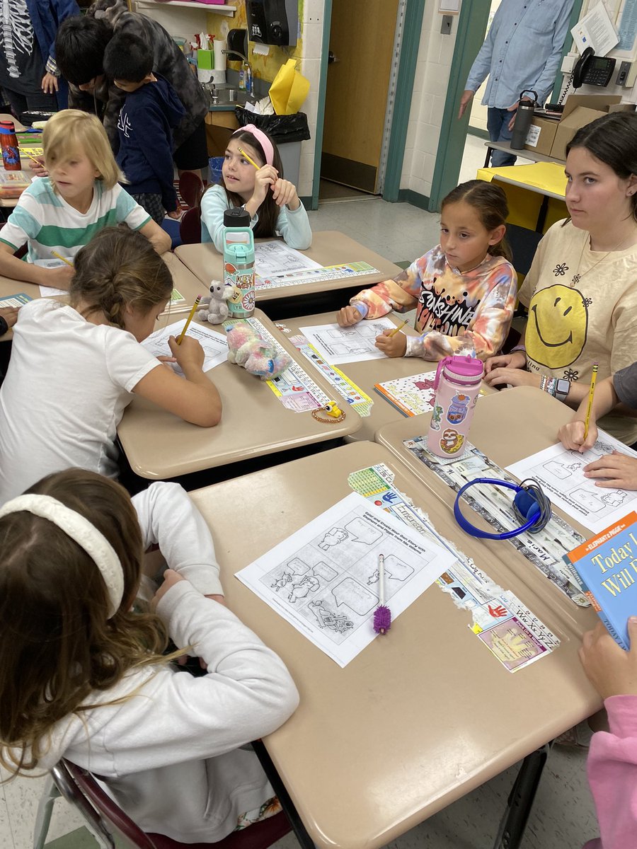 We celebrated our final reading buddy session with great books and a fun activity. <a href="/AntrimSchool/">Tara Weber</a> <a href="/StecchiniM/">Michelle M. Stecchini</a> <a href="/mboturlabeach/">Melissa</a>