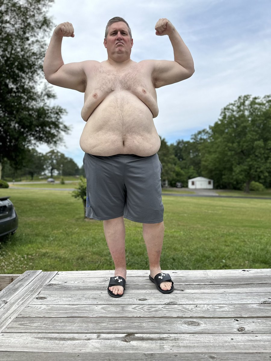 BamaBass's tweet photo. It’s almost surreal how your confidence goes ⬆️when your weight and body fat goes ⬇️! #weightlosstransformation #roadtohealth https://t.co/p7At7MbrWm