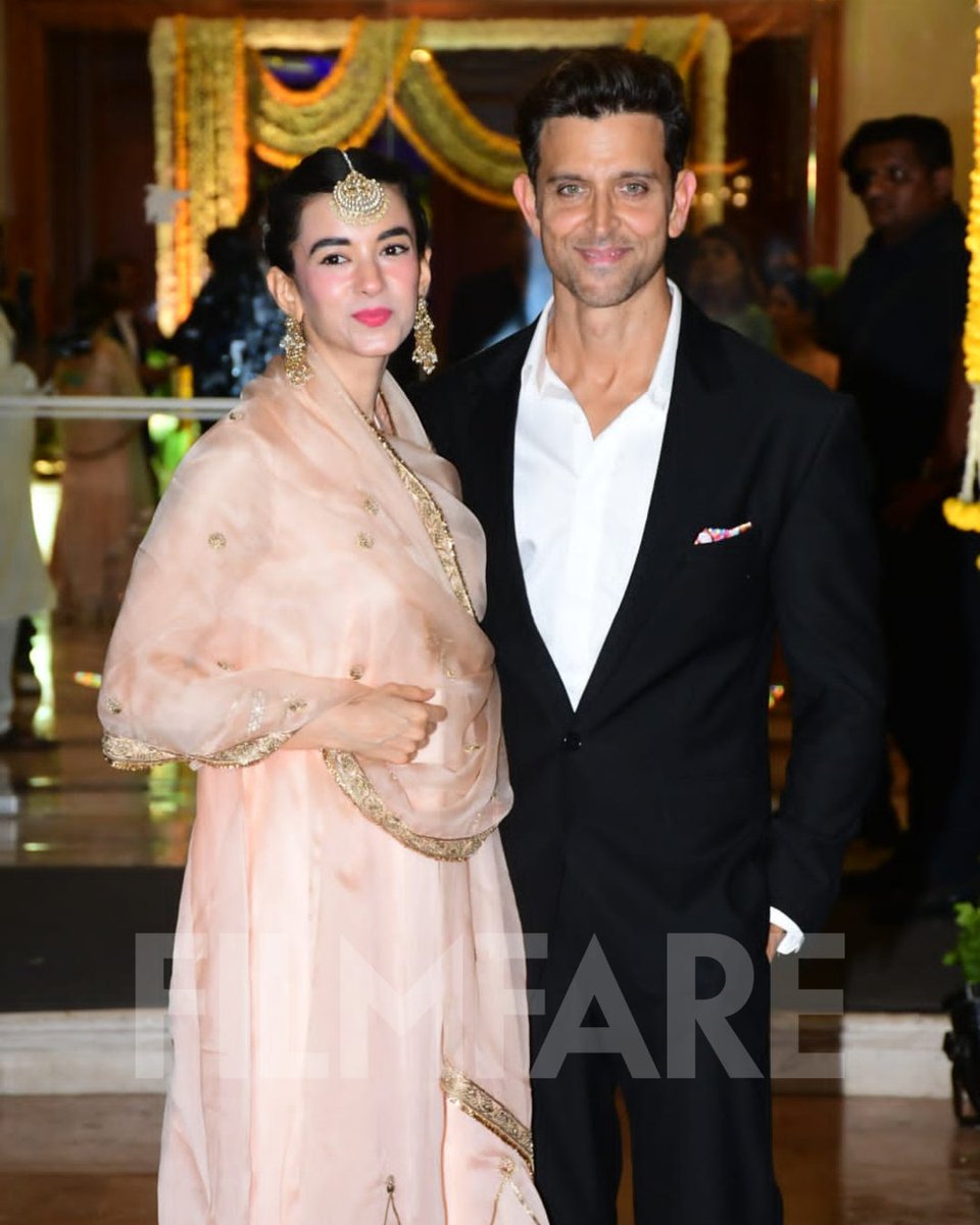 #HrithikRoshan and #SabaAzad pictured at #MadhuMantena and #IraTrivedi’s wedding ceremony. 💕