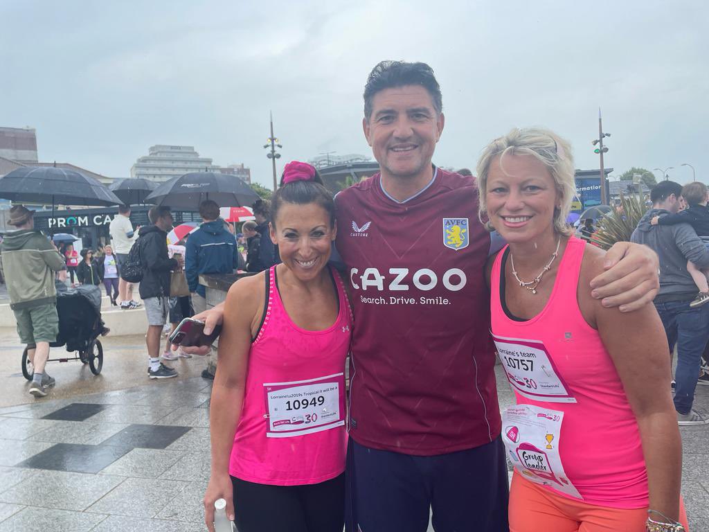HodgsonHoward's tweet photo. Lorraine a year ago to today. It’s been some journey and she is still living with gruelling treatments every day, but she has come so far and today we ran the race for life (5KM). Exhilarating stuff. Did it in 27 mins 29 seconds, which isn’t too bad! https://t.co/5Wi1yBhZfU https://t.co/B7pKnimejO