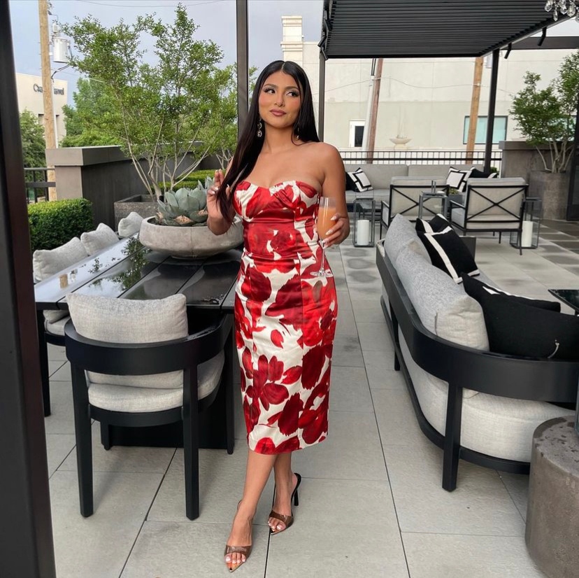 @stylexeliza keeps it cool for the summer in TYLAH BLACK #SOMELOSANGELES

#birthdaydress #dinneroutfit #ootn #stylediary #inspofashion #bdayoutfit #reddress #stylegram #fashiondaily #styleiswhat #explorepage #outfitoftheday #redaesthetic #fashiondiary