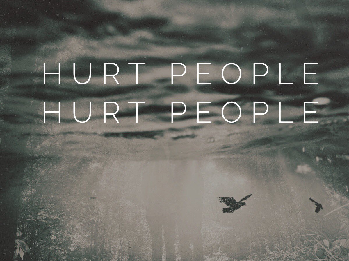 I think it should read “ Unhealed people hurt people” … #narcissism #NarcissisticAbuse #ToxicRelationships #NarcRecovery