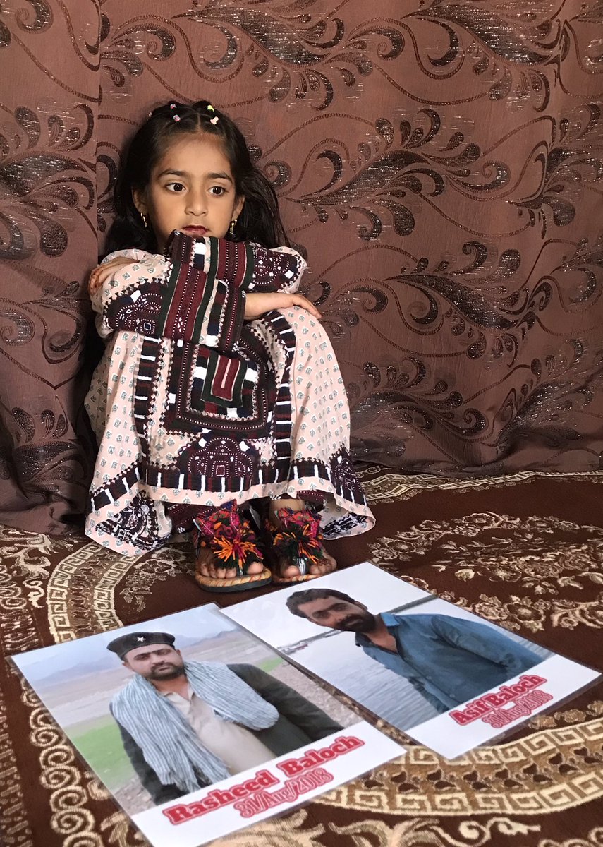It's been 5 years our little mahgul Baloch is waiting for her Father Asif Baloch. who was disappeared from nushki on 31 aug 2018 by pakistani forces.
#ReleaseAllMissingPersons 
#ReleaseAsifAndRasheedBaloch 
@amnestyusa