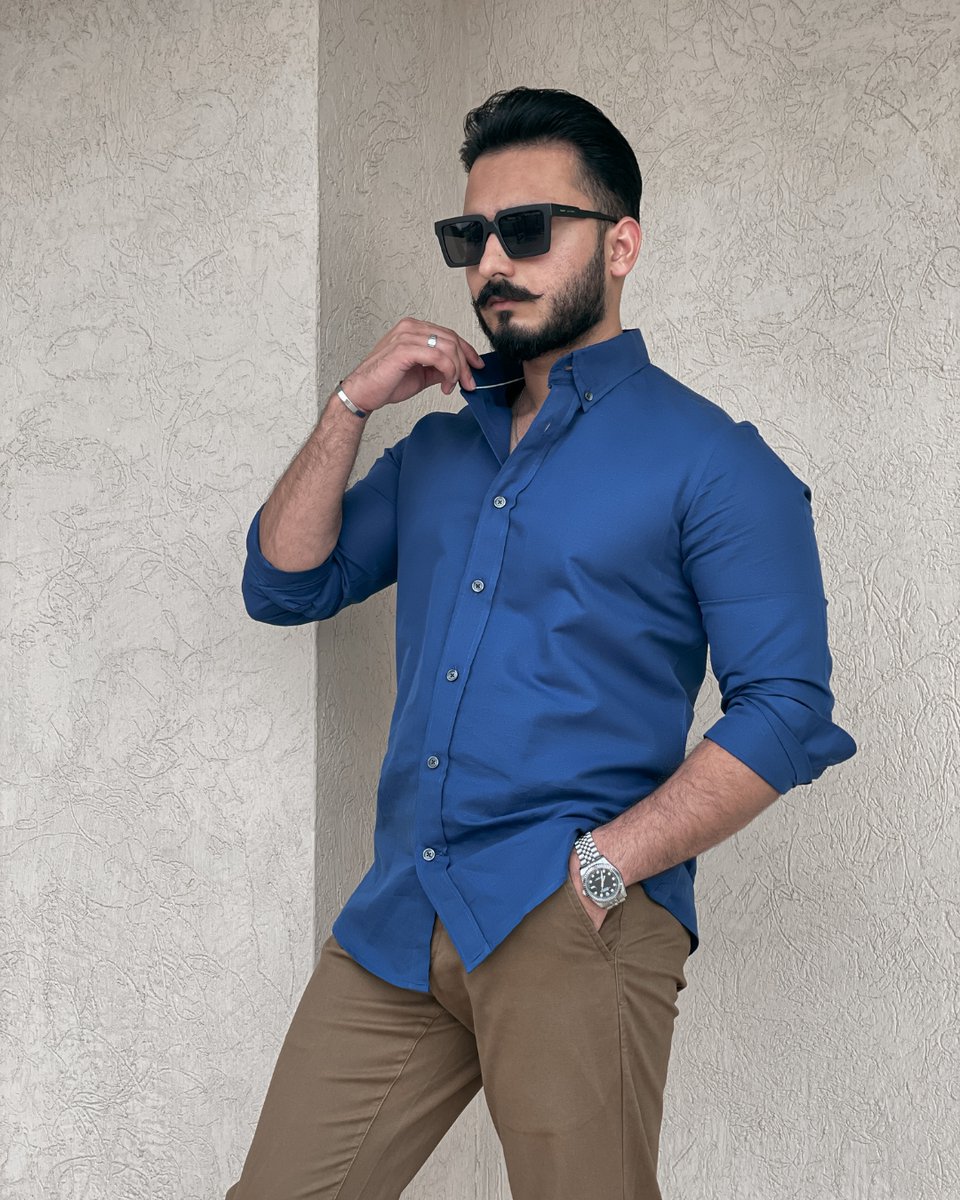 Dress up this blue linen shirt and pair it with khaki chino for a casual day look.

Available in-stores & online: nuel.ink/7xUJXK

#Brumano #shopbrumano #newcollection #newarrival #shirt #linenshirt #mensshirt #dailyfashion #summersale #mensfashion #madeinPakistan