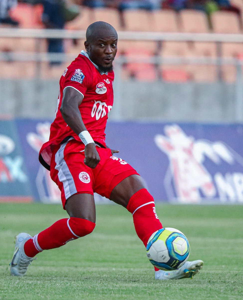 Run_Town_kid's tweet image. #GOODFATHER @Sd_Ntibazonkiza anafanya kazi vyema akiwa kwenye club ya ndoto yake na anafrahi😁 mechi 3 anafunga goal 11 unashindwaje kumpa 🛼⛸️ 😁😂