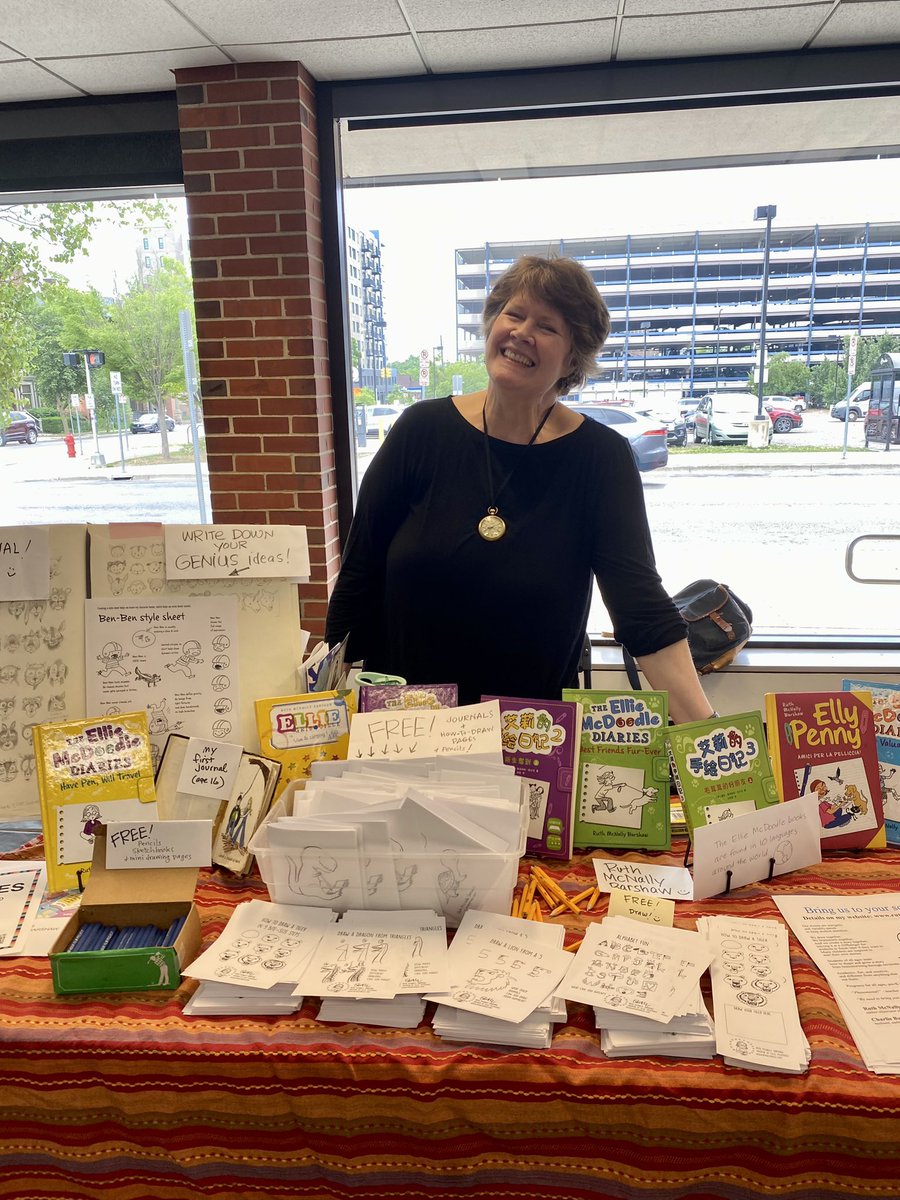 Come on down for day two of A2CAF at the Ann Arbor District library until 6pm today! 
<a href="/GoodTickleBrain/">Good Tickle Brain 🐀</a> @TrevorMcKee2 <a href="/ruthexpress/">Ruth McNally Barshaw</a> <a href="/rikirinkaart/">Hima🌸🍩🌈🍉</a>