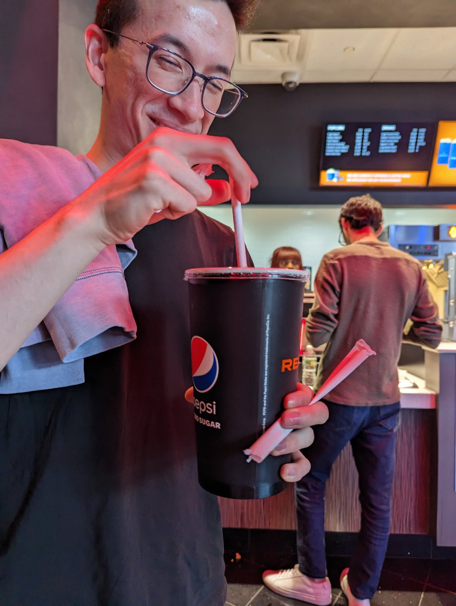 quant_tim's tweet photo. A "medium" drink https://t.co/rGvIZ9P2L0