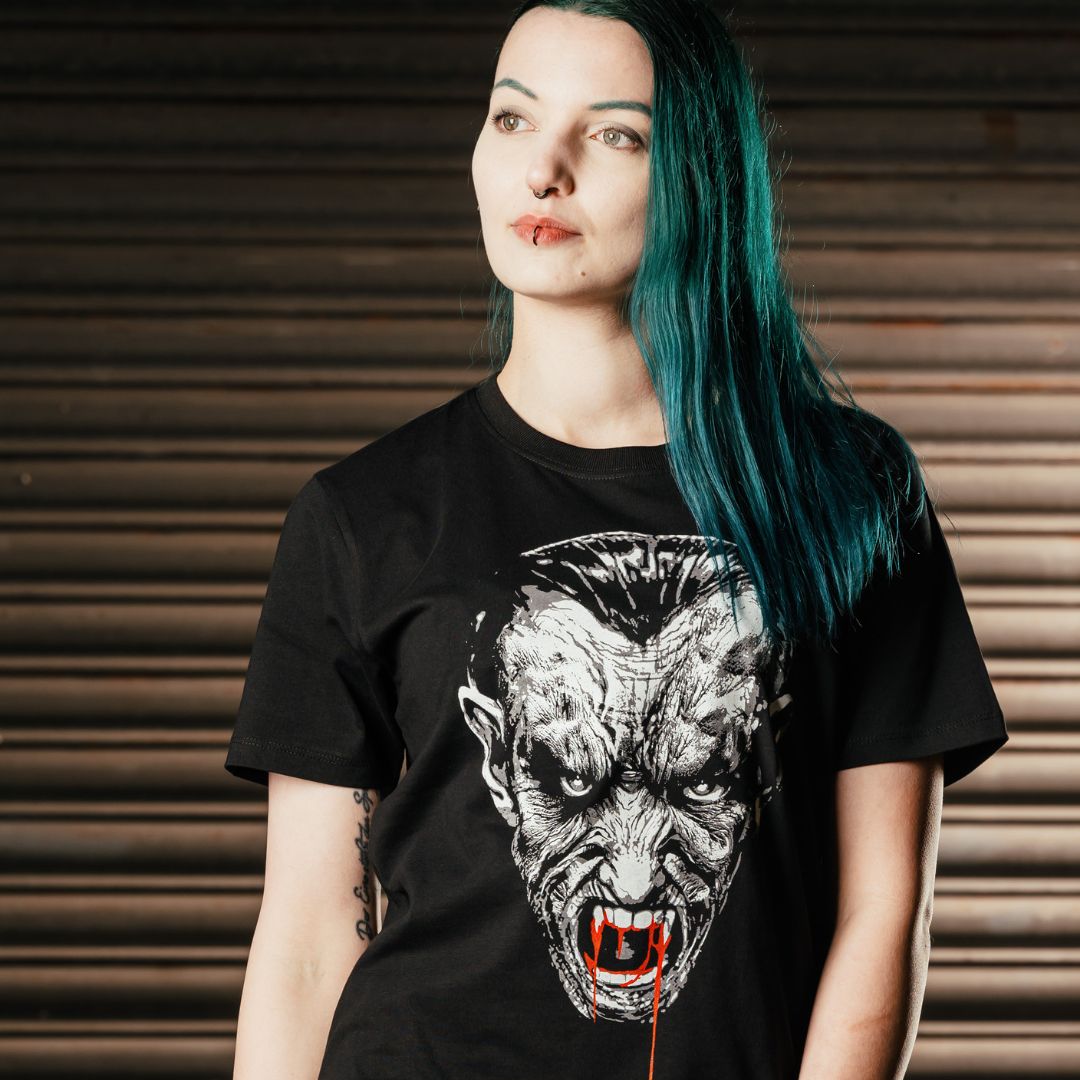 EASURE_NET's tweet image. IMMORTAL VAMPIRE
Another shot from our shooting in spring this year 😊

easure.net

#lucifer #satan #blackmetal #altmodel #metal #gothic #gothfashion #gothsofinstagram #horrorfashion #darkart #darkaesthetic #altfashion #shirt #horror #clothing #gothstyle #merch