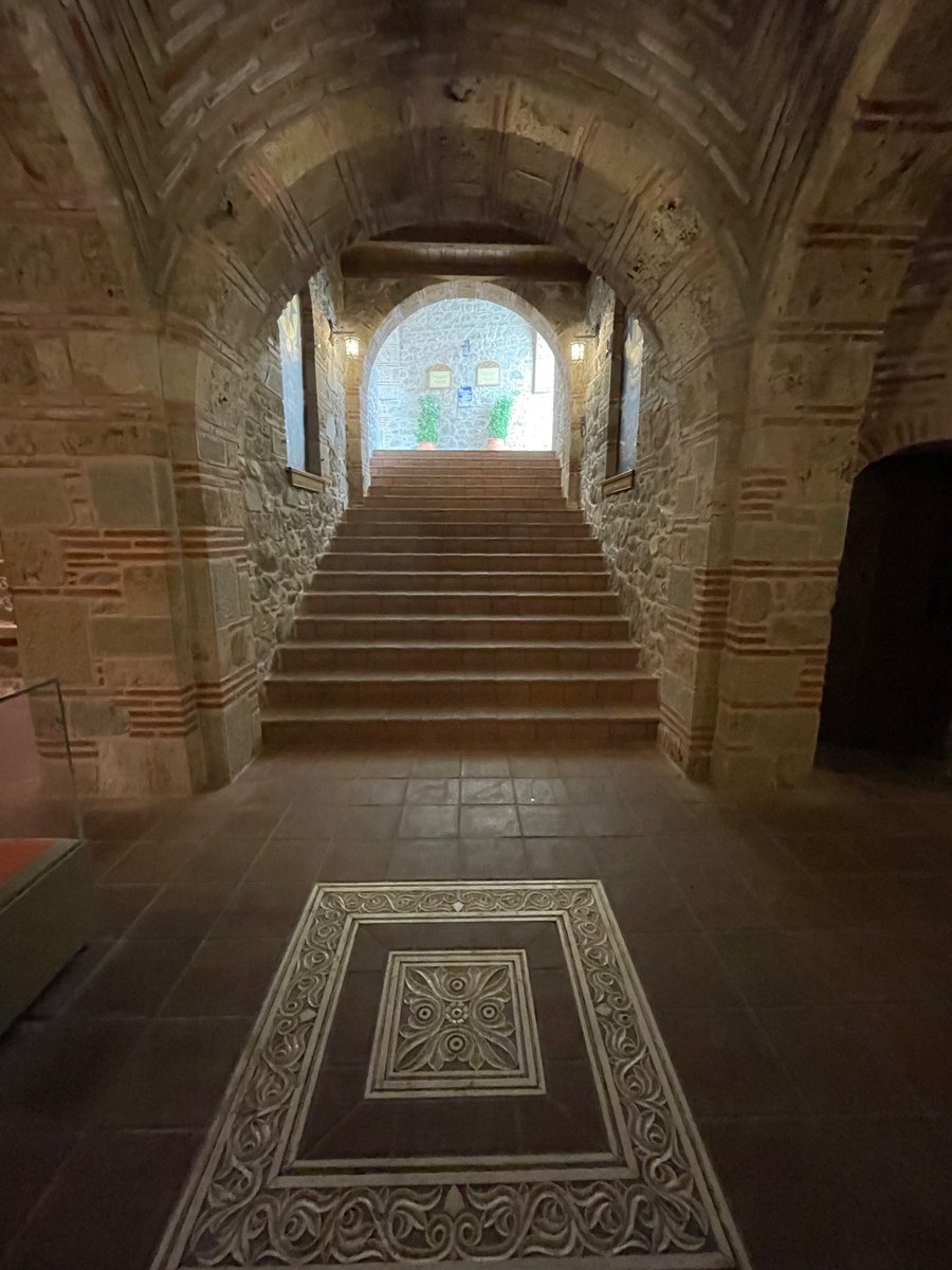 The incredible Varlaam monastery - perched on the top of a 370 mts high precipice, built in the 14th century - #blessed to have visited 

#Greece #greekcitytimes #greeksummer #AllYouWantIsGreece #VisitGreece #LifeChangingExperience#AllYouWantIsGreece #VisitGreece #GreekCulture
