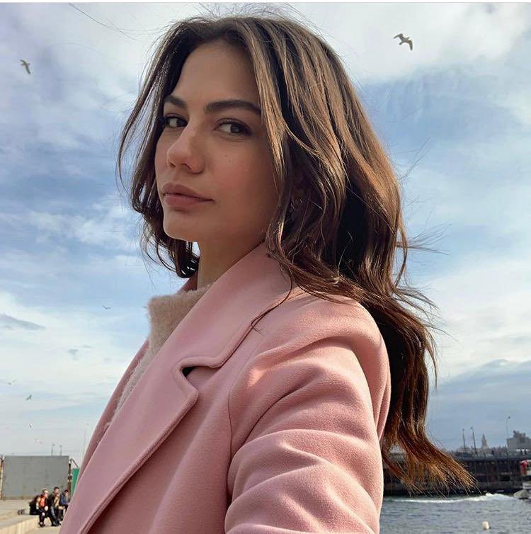 Ben sana doyamıyorum #DemetÖzdemi̇r 🩷 #ErkenciKuş