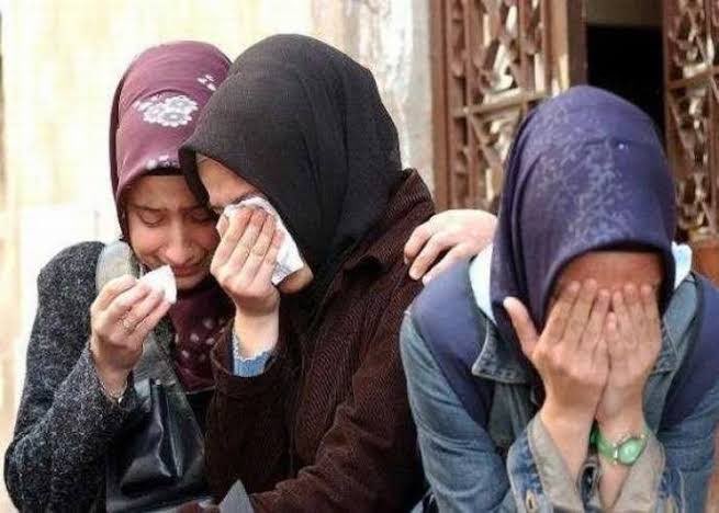 black_perfo's tweet photo. @iammumu9 @gusholderhaber Bungalova parası yetmeyen muhafazakarlar https://t.co/S5k5yywQLj
