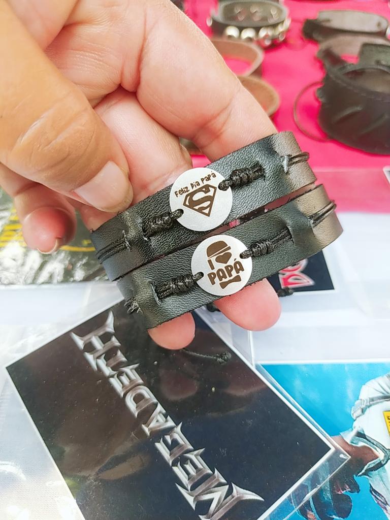 LuzBathory's tweet photo. Pulseras para papá ..🤗
#Bathorystore
7094-3314 https://t.co/hrOWryxMBy