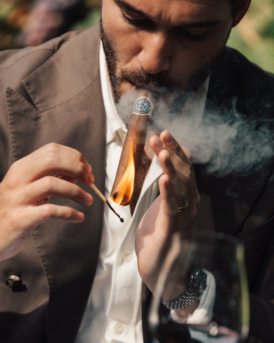 how to light a cigarette with no lighter How To Light A Cigar For Beginners – Shave & Coster – Shave & Coster how to light a cigarette with no lighter How To Light A Cigar For Beginners – Shave & Coster – Shave & Coster